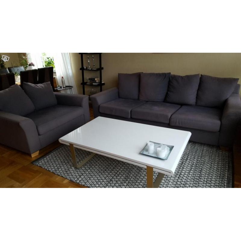Stor härlig soffa samt soffbord